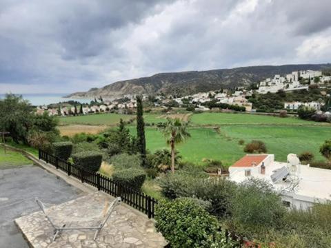 Skeleas 10 Apartment Pissouri Bagian luar foto